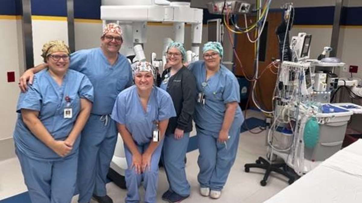 from left, Erin Carr; Matthew Metz, MD, director of general surgery; Megan Armstrong; Jayme Garrison, RN IV; and Megan Thomas.